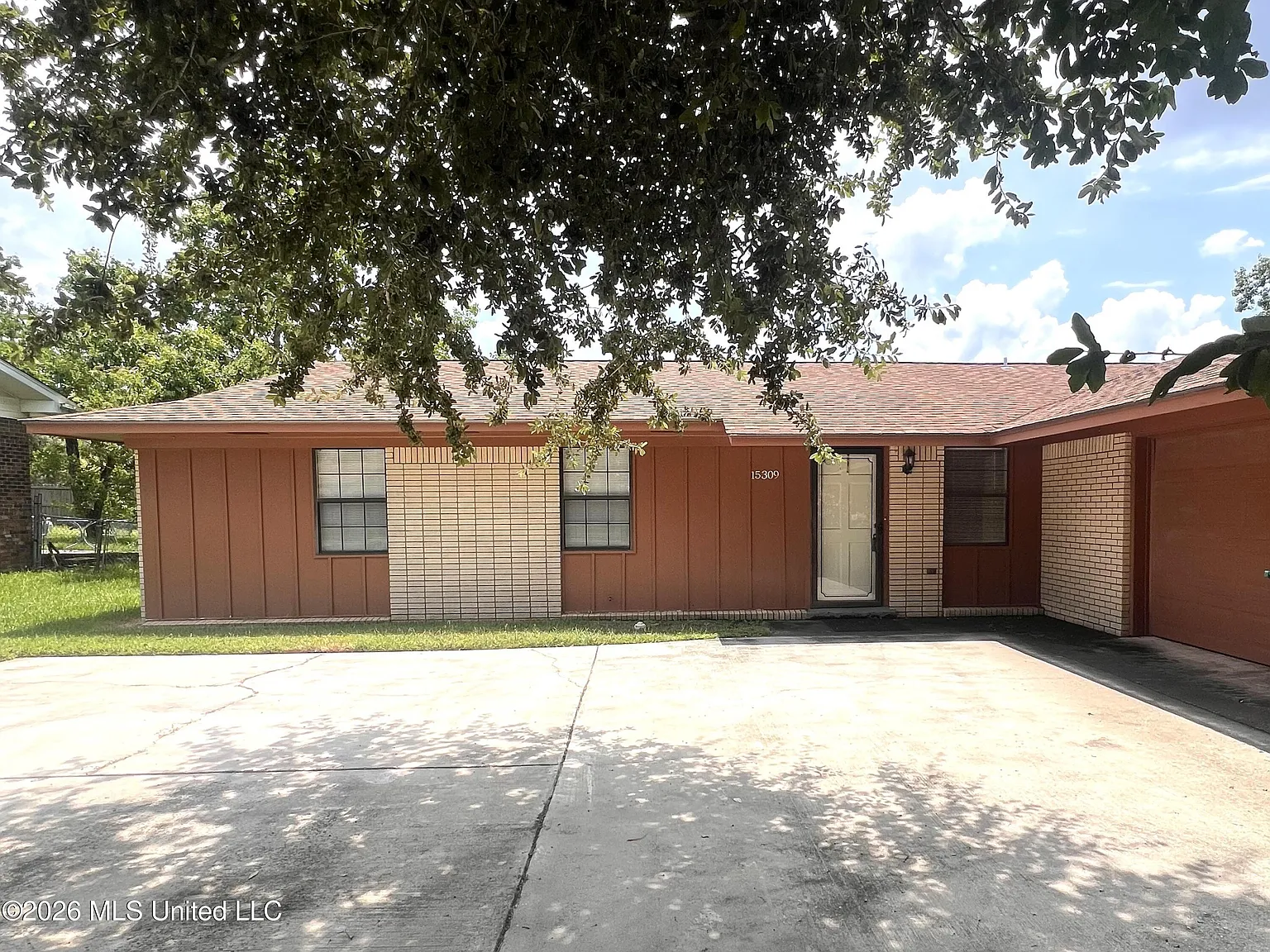 3 bed, 2.0 bath, 1508 sqft, $1,650 — Photo 2