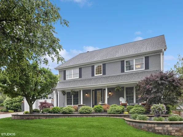 6724 Greene Rd, Woodridge, IL 60517
