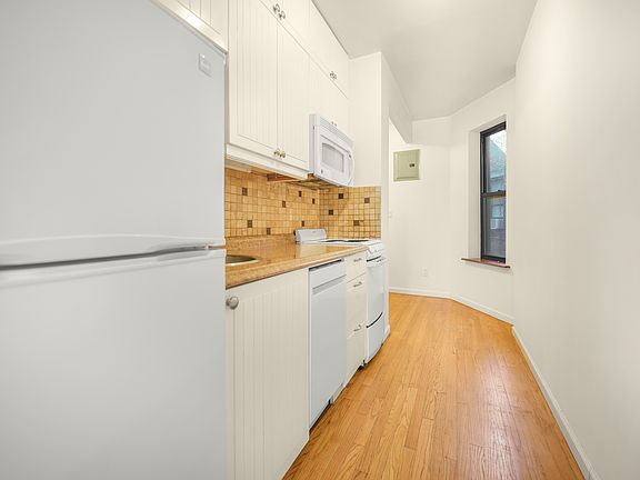 4th image of 325 E 88th St #5BL
