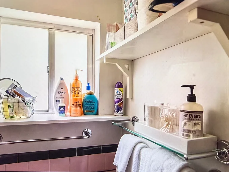 2405 P St #1/2 — Photo 7
