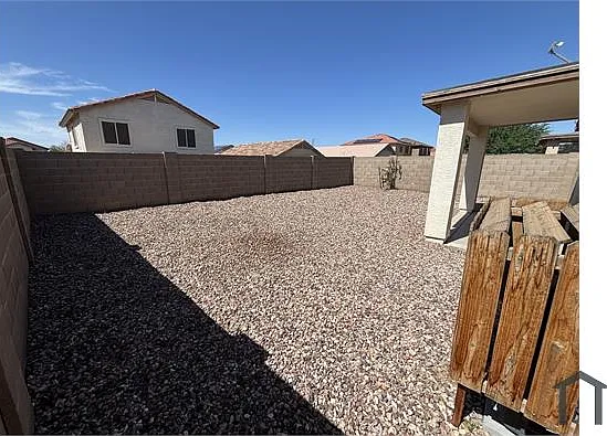 22833 W Cantilever St — Photo 13