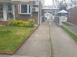 7711 251st St, Bellerose, NY 11426