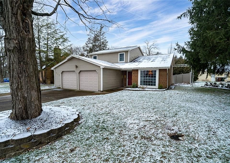 1st image of 131 S Pelham Dr