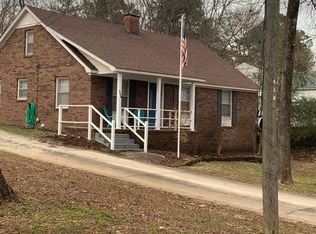 231 N Broad St, Lexington, TN 38351