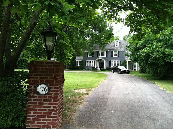  Driveway Entrance