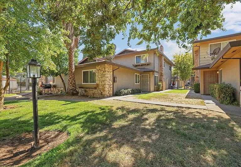 2941 Norcade Cir #2 — Photo 1