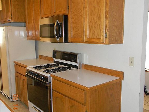 4th image of 450 N Fairfield Ave