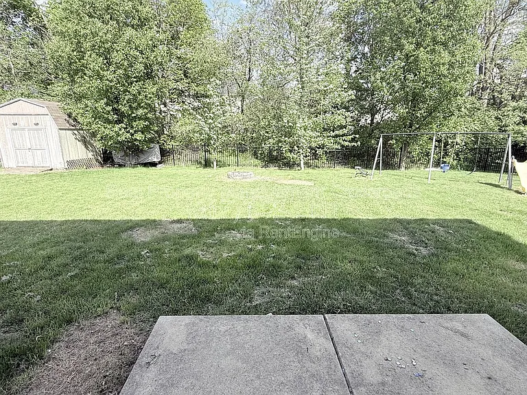 1455 Bearsden Dr — Photo 32