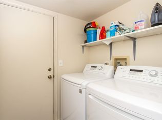 823 Warwick Ln, Lake Zurich, IL