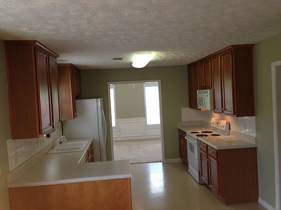 Beautiful Large Kitchen