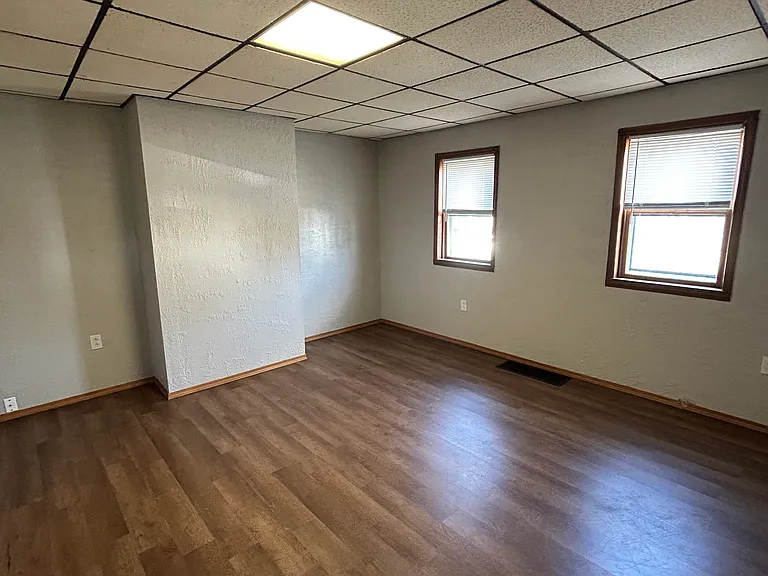 1105 W High St #B — Photo 2