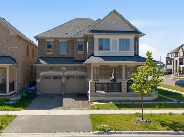 2 Agava St, Brampton, ON L7A 4S5