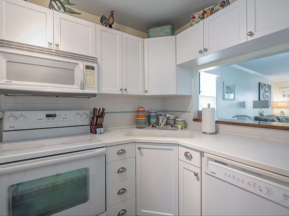 2nd image of 514 Emma St