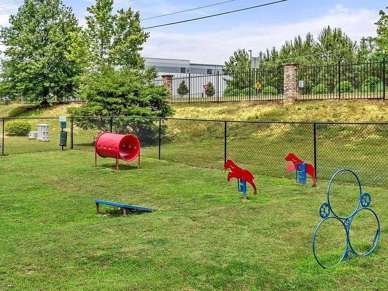 The Parke at Oakley — Photo 23