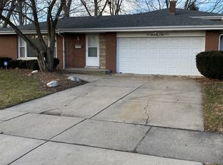 18854 Bernadine St, Lansing, IL 60438