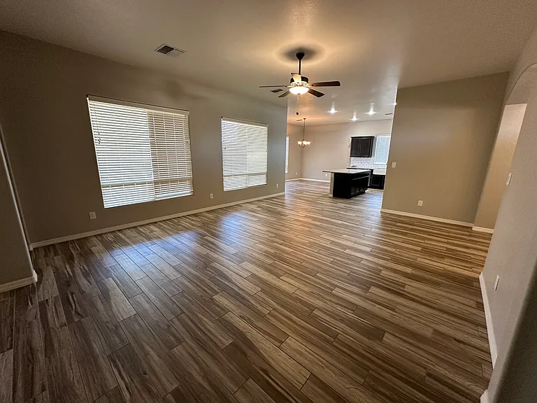 5688 E 39th Pl — Photo 11