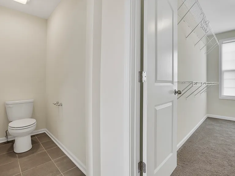 241 Sunstone Ln — Photo 23