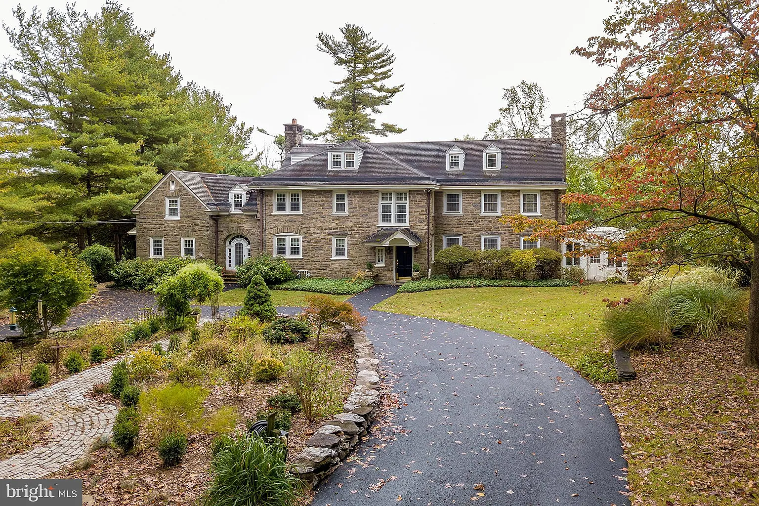 123 Gypsy Ln photo 1