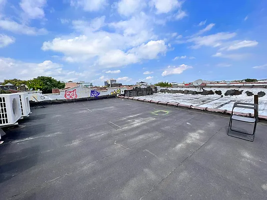 Rented by ERNY LLC | media 29