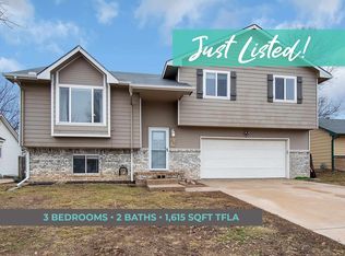 221 E Catalpa Ct, Derby, KS 67037