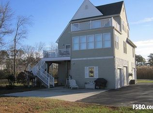 7333 Grace St, Chincoteague, VA 23336