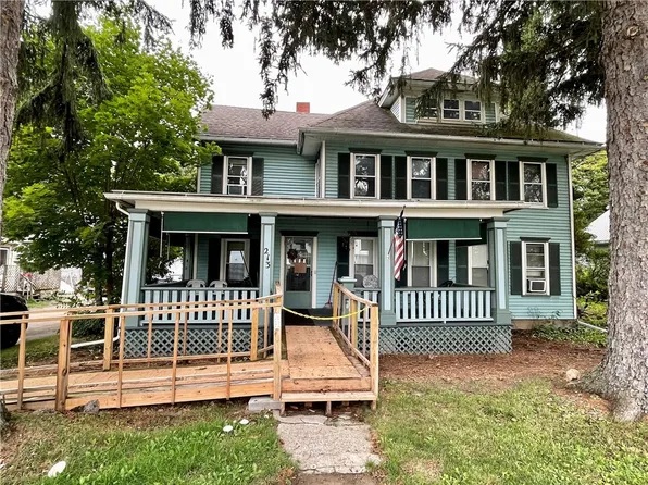 213 S Lackawanna St, Wayland, NY 14572