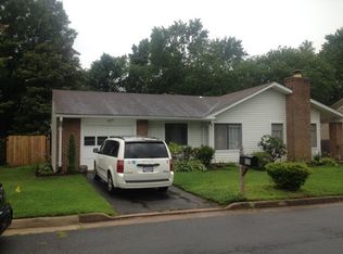 120 Hopeland Ln, Sterling, VA 20164