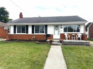 28720 Bohn St, Roseville, MI 48066