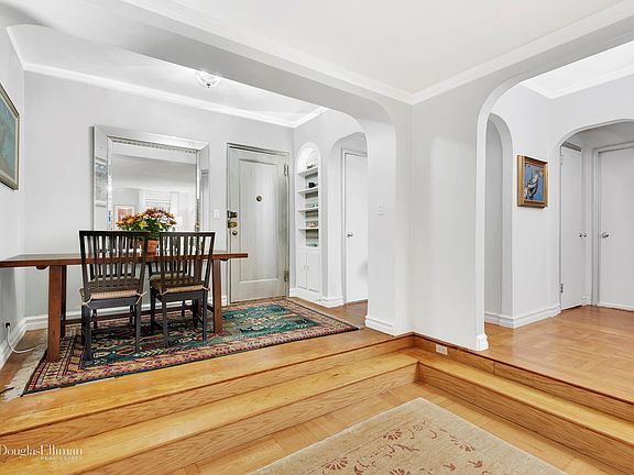 4th image of 147 W 20th St #2K