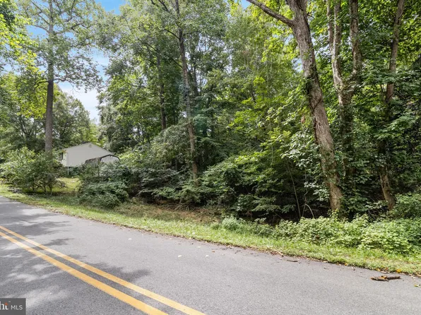 8465 Pine Blvd, Lusby, MD 20657