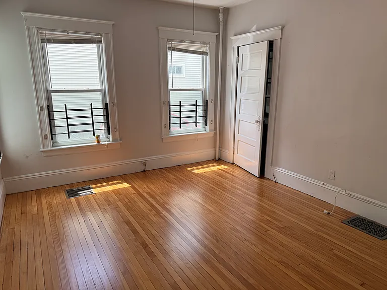 110 West St #1 — Photo 10