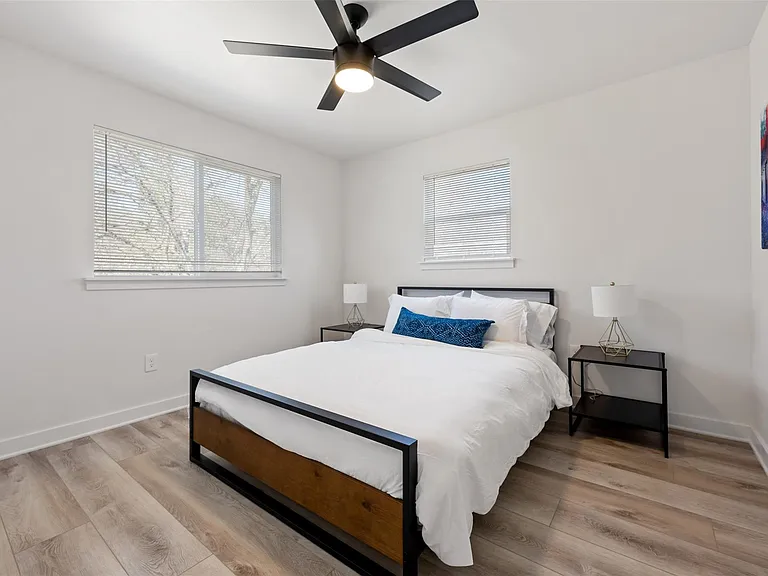 6104 Reicher Dr — Photo 23