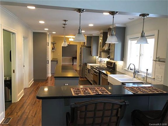 5th image of 7401 Rockland Dr
