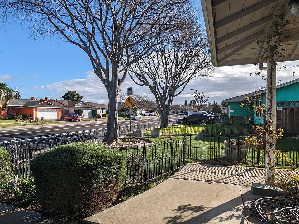 1st image of 2466 Almaden Blvd