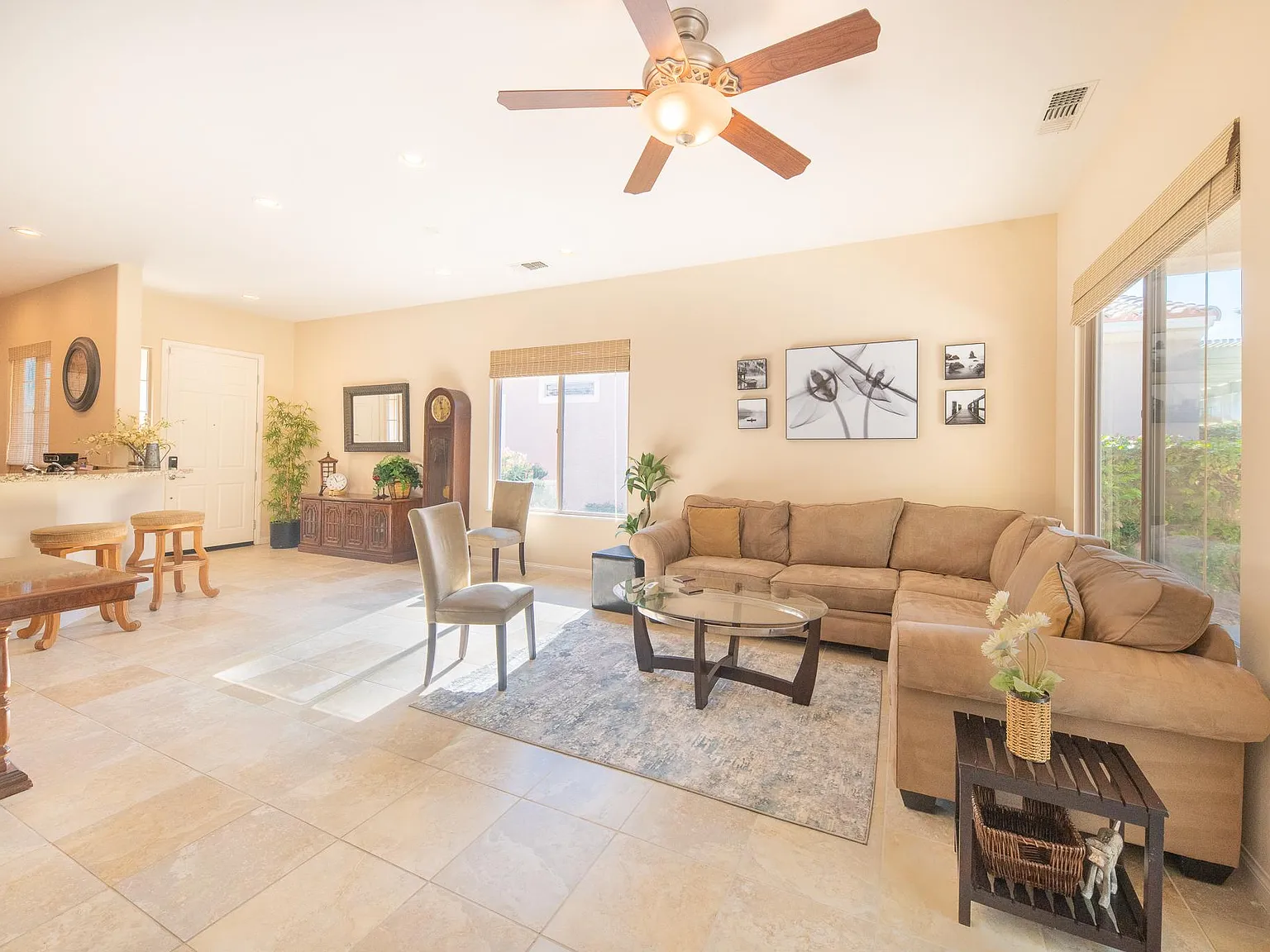 2 bed, 1257 sqft, $3,900 — Photo 3