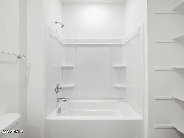 2384 E Enantio Rd — Photo 14