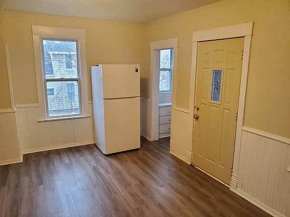 Large eat in kitchen