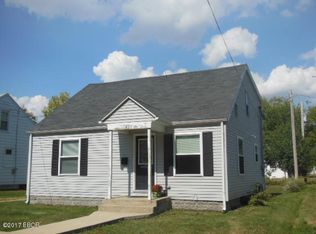 429 Flora Ave, Flora, IL 62839