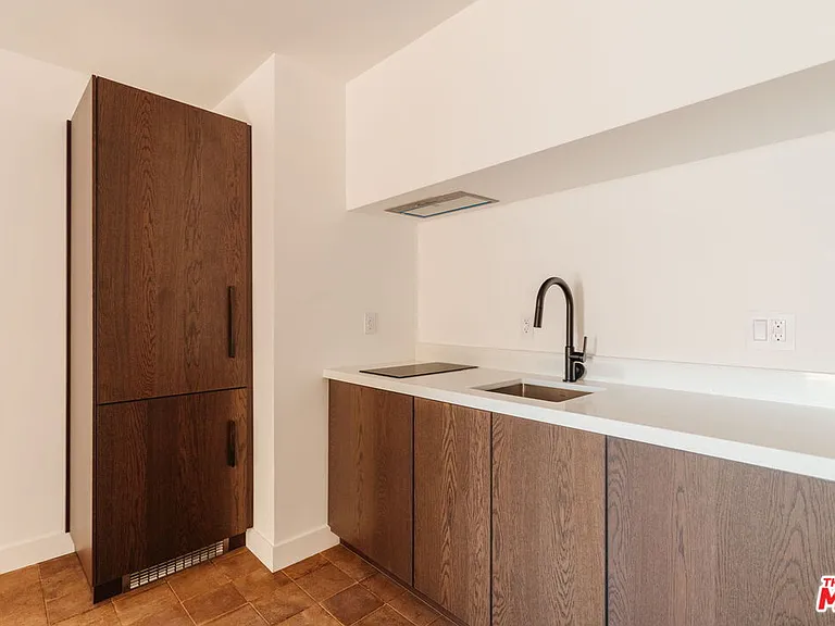 430 1/2 N Harper Ave — Photo 10
