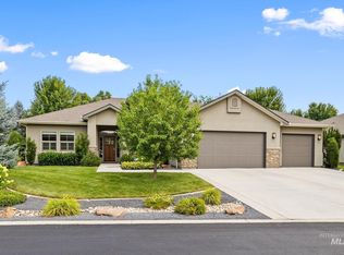 12144 W Pinewood River Ln, Star, ID 83669