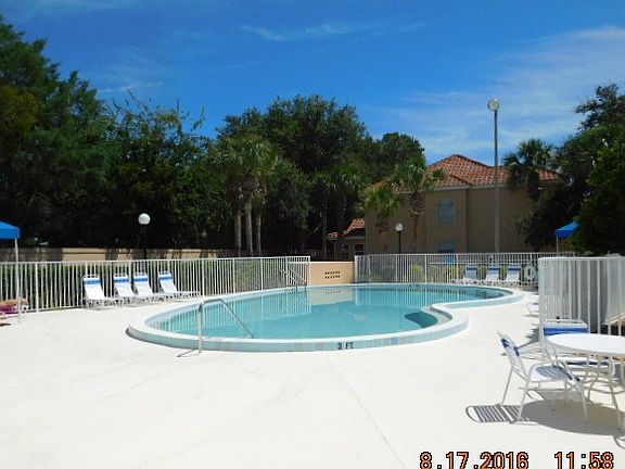 4th image of 14 Marina Point Pl