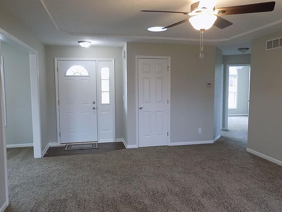 2nd image of 58359 Summer Wind Ct
