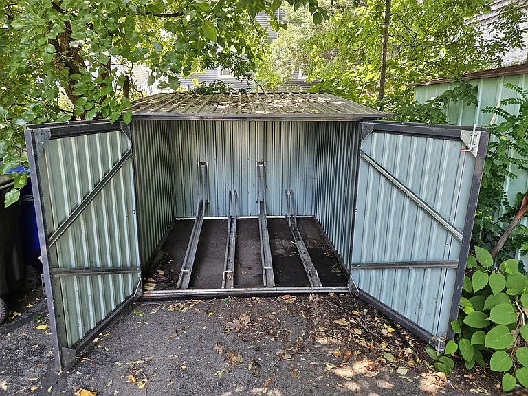 Bicycle garage - can hold 4 bikes
