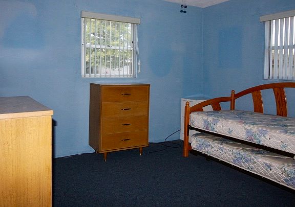 5th image of 713 Edenville Ave