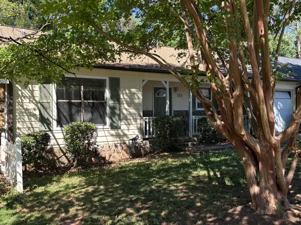 126 Oak Cir, Stockbridge, GA 30281