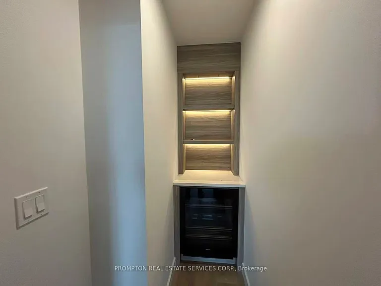 18 Esther Shiner Blvd #1216 — Photo 8