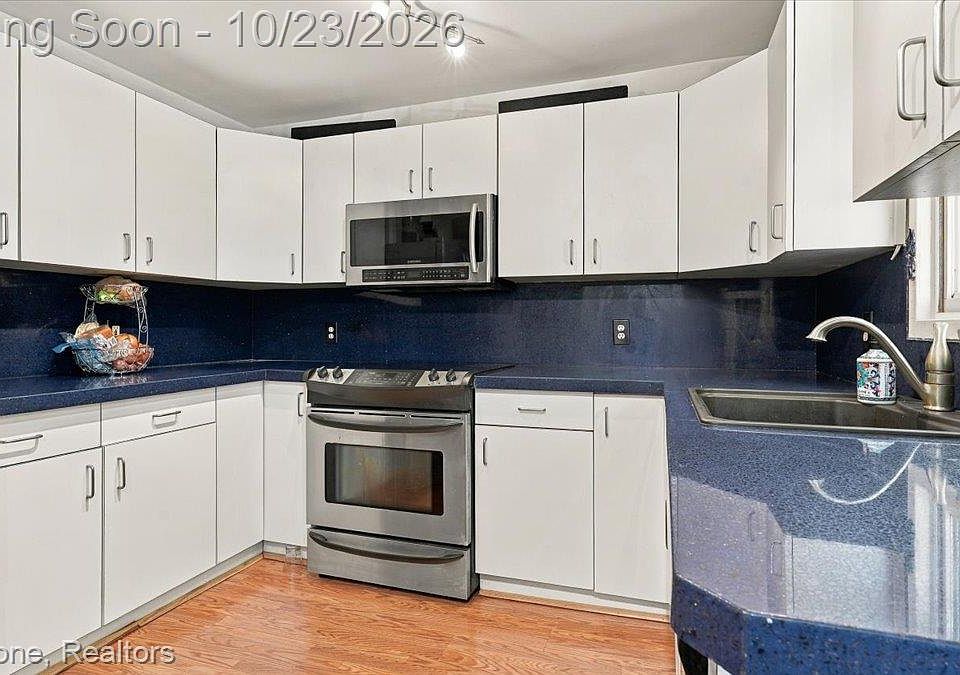 2040 Walnut Lake Rd, photo 12