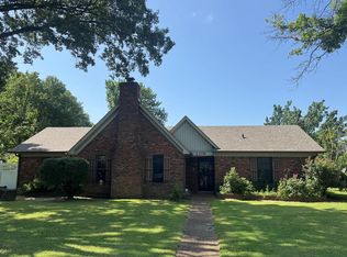 1106 W Barton Ave, West Memphis, AR 72301