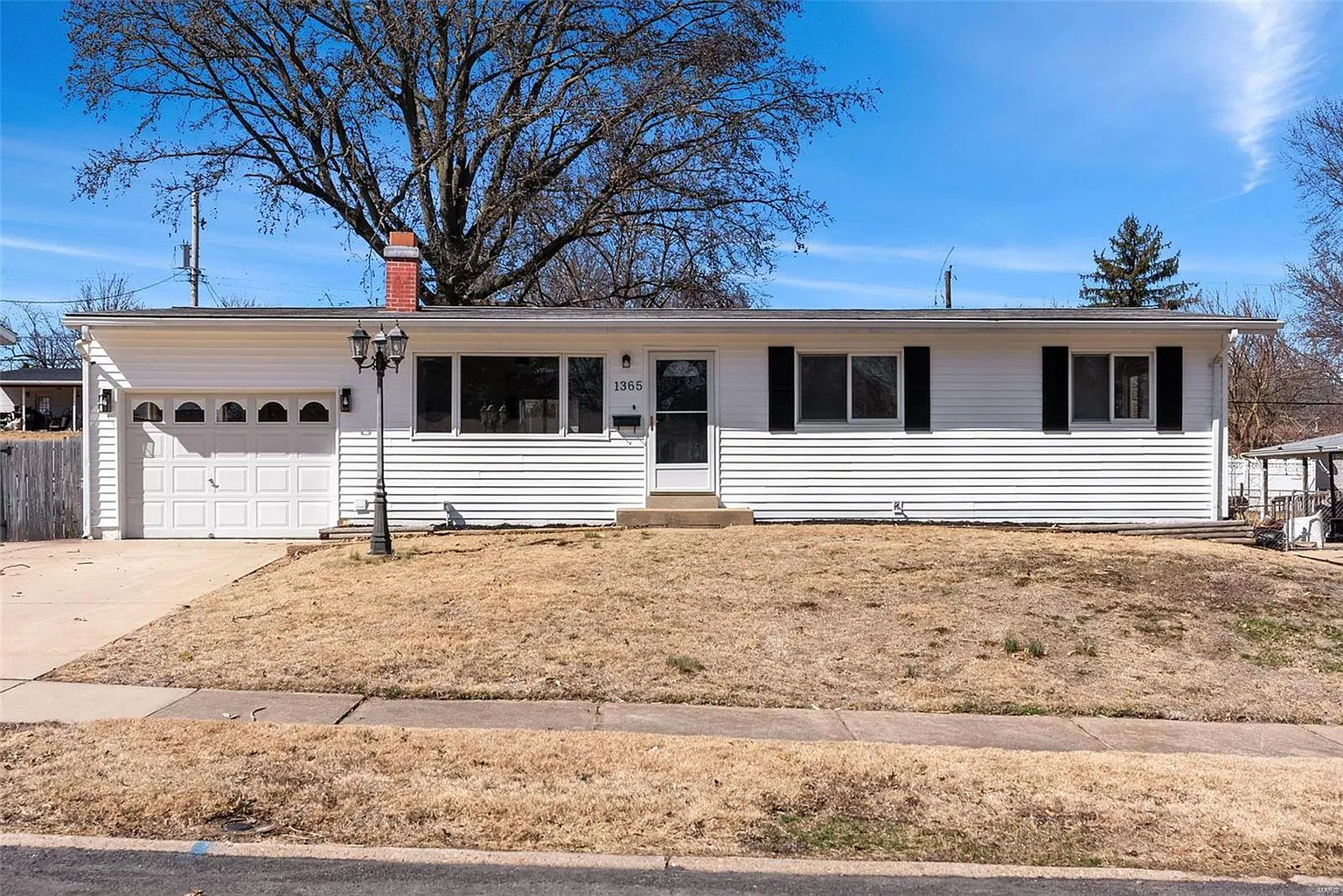 1365 Mallard Ln photo 1