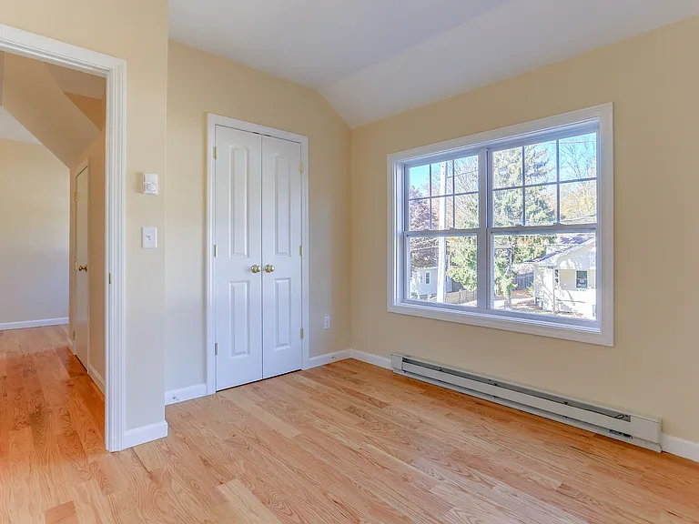 51 Warner St — Photo 15